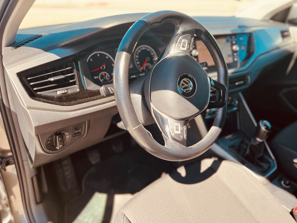 VOLKSWAGEN POLO 1.6 TDI 95 SPORT